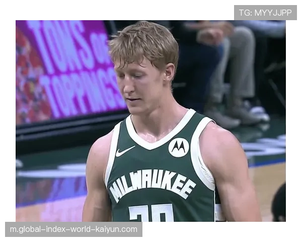 雷霆主场惨败雄鹿虽仍居西部第一 但领先马刺优势缩水至三场